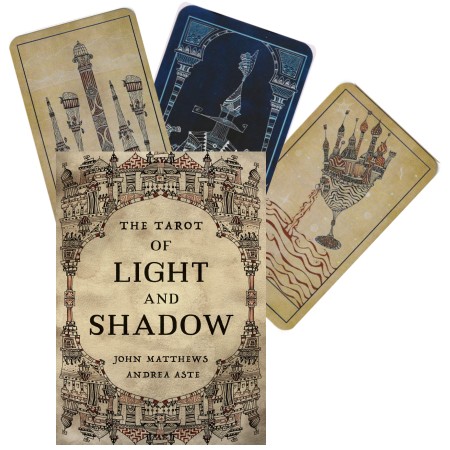 Tarot of Light and Shadow kortos Watkins Publishing