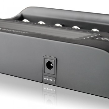 everActive UC-800 Universal Baterijų įkroviklis