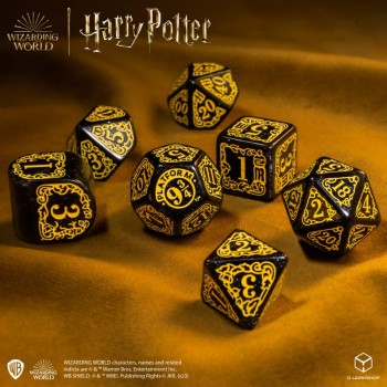 Harry Potter. Hufflepuff Modern Dice kauliukų rinkinys (juodos sp.)