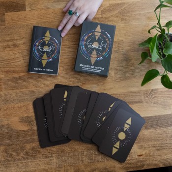 Elemental Alchemist Oracle kortos Andrews McMeel Publishing
